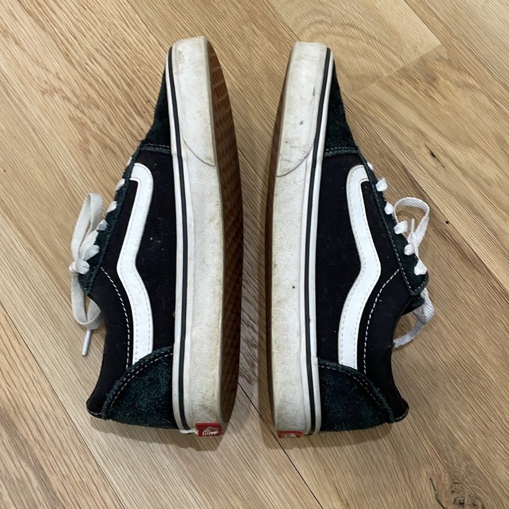 Vans - Picture 4 of 4